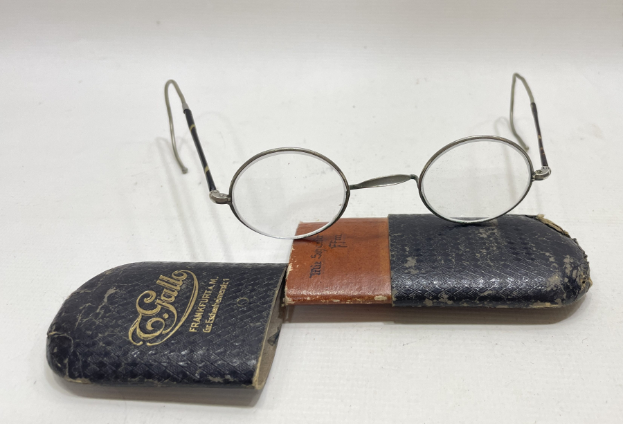 ORJİNAL KUTUSUNDA OSMANLI DÖNEMİ TÜCCAR GÖZLÜĞÜ