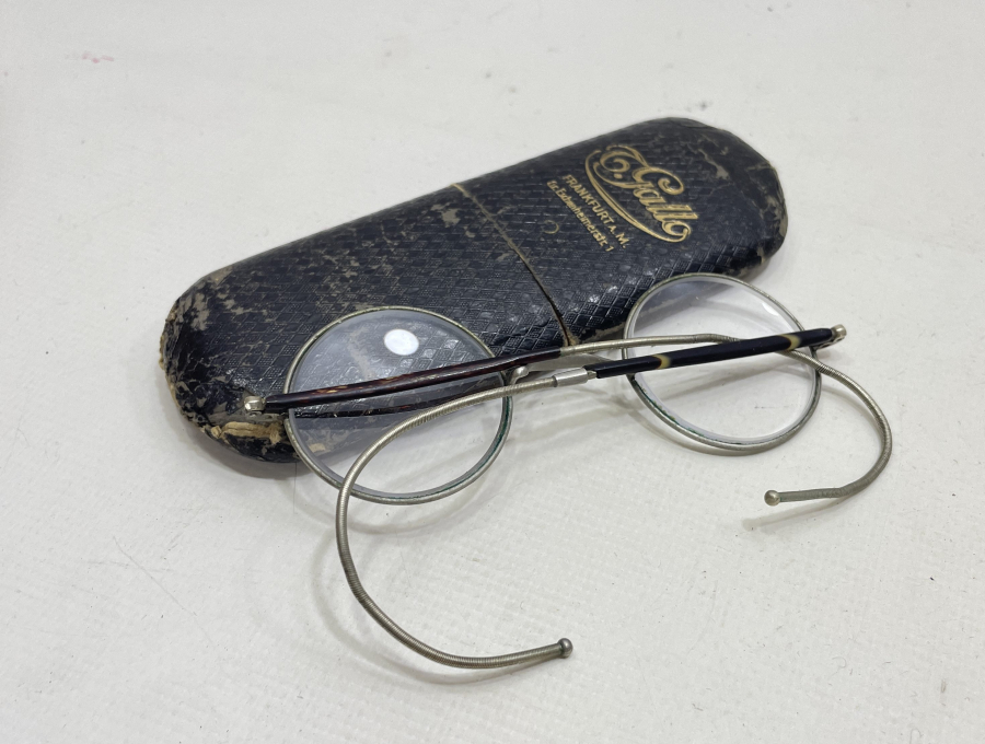 ORJİNAL KUTUSUNDA OSMANLI DÖNEMİ TÜCCAR GÖZLÜĞÜ