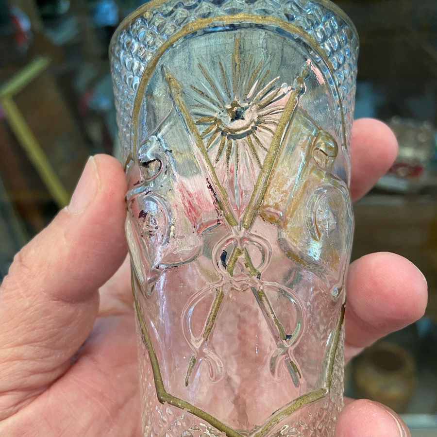 OSMANLI DÖNEMİ MEŞRUTİYET ARMALI VE OSMANLICA YAZILI NADİR BARDAK