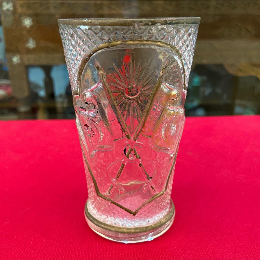 OSMANLI DÖNEMİ MEŞRUTİYET ARMALI VE OSMANLICA YAZILI NADİR BARDAK