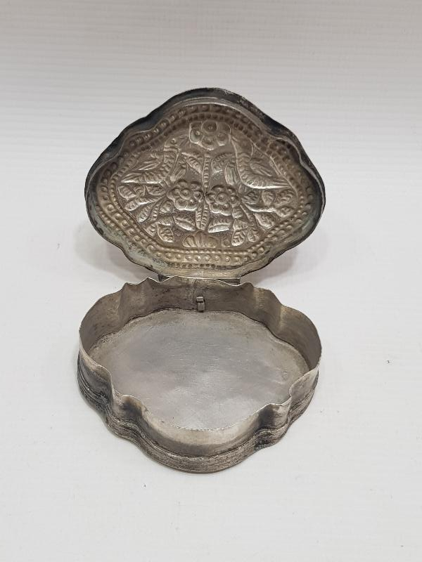 OSMANLI DÖNEMİ RUM İŞİ GÜMÜŞ ENFİYE KUTUSU