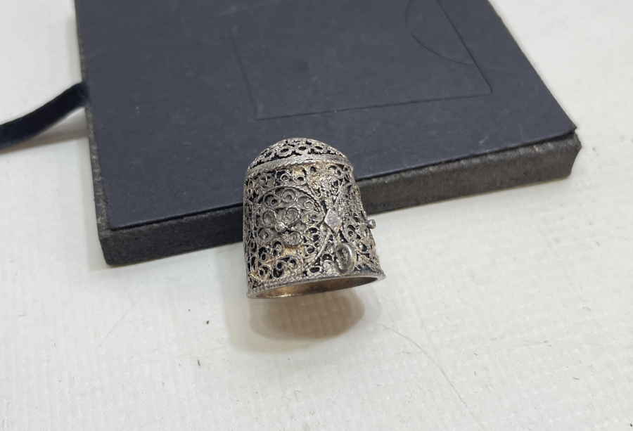 OSMANLI DÖNEMİ TELKARİ İŞÇİLİKLİ GÜMÜŞ TERZİ YÜKSÜĞÜ