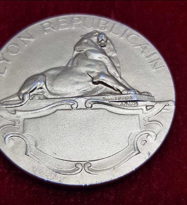 REPUBLIQUE FRANÇAISE LYON REPUBLICAIN NADİR MADALYA