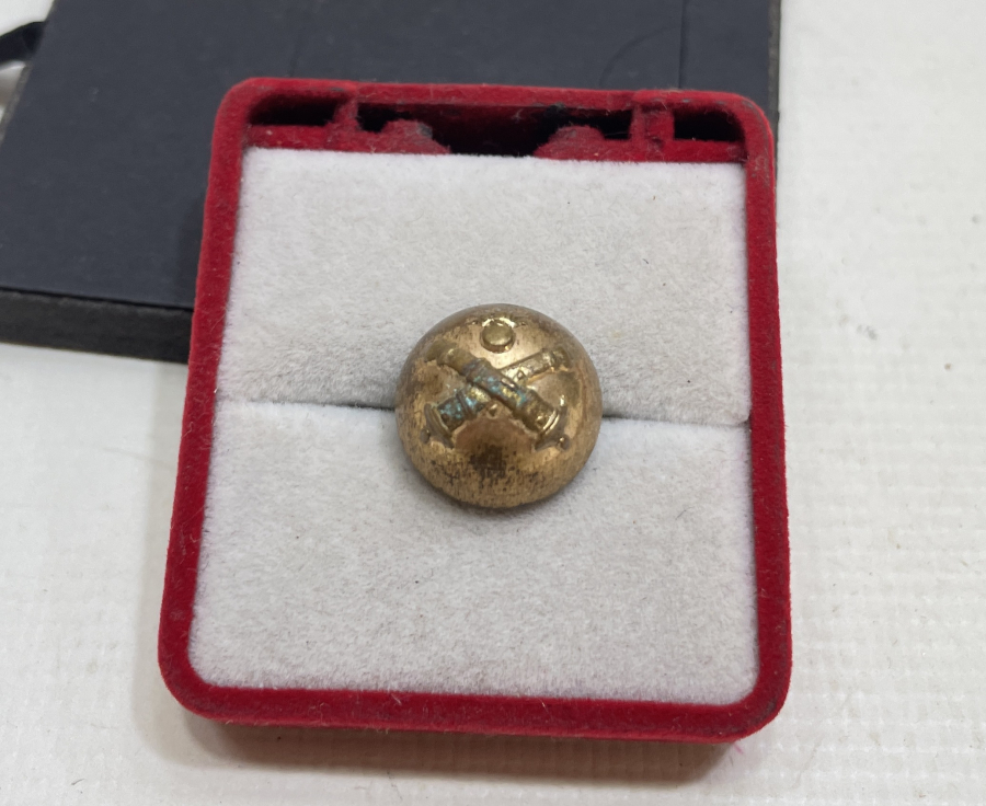 ÜZERİ TOMBAKLI 1. DÜNYA SAVAŞI DÖNEMİ TOPÇU SUBAYI DÜĞMESİ