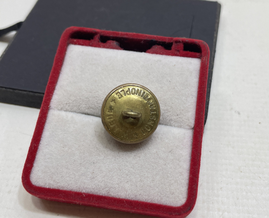 ÜZERİ TOMBAKLI 1. DÜNYA SAVAŞI DÖNEMİ TOPÇU SUBAYI DÜĞMESİ