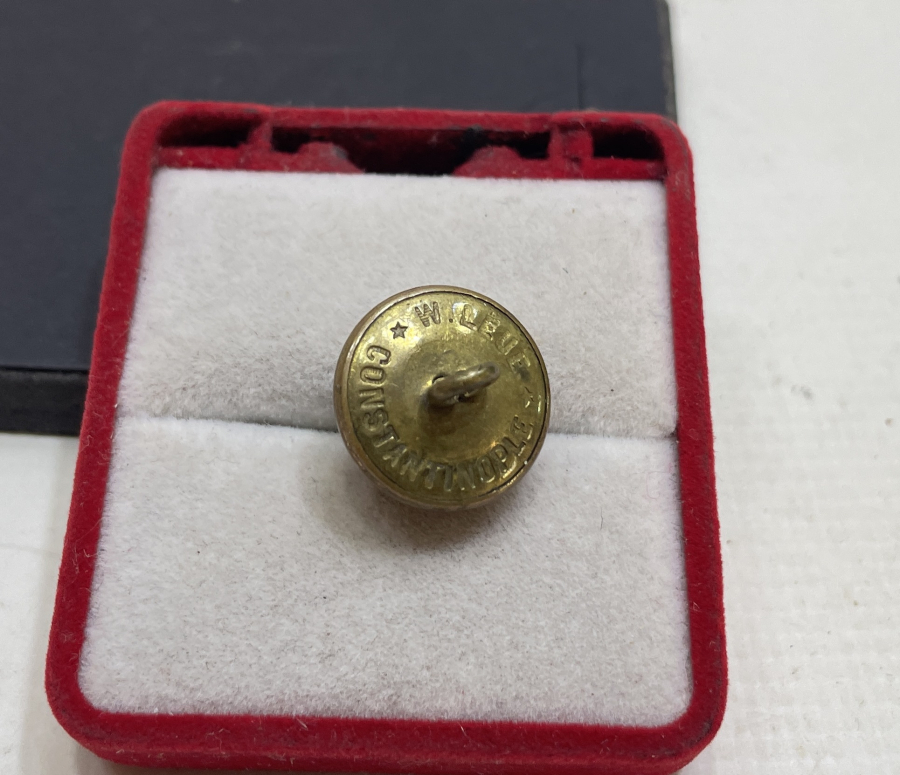 ÜZERİ TOMBAKLI 1. DÜNYA SAVAŞI DÖNEMİ TOPÇU SUBAYI DÜĞMESİ