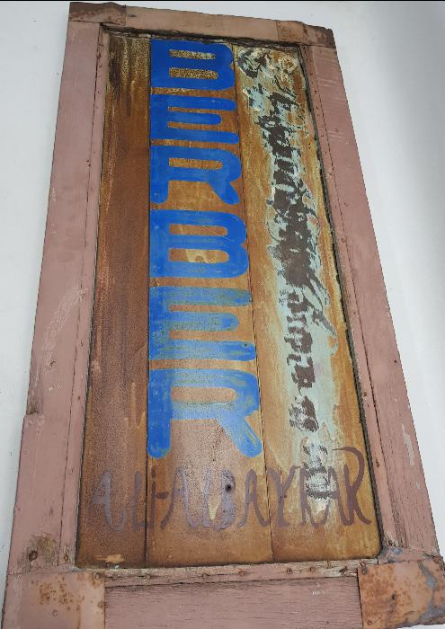 ANTİKA BERBER TABELASI