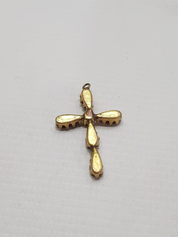 ANTİKA LAL TAŞLI HAÇ KOLYE UCU