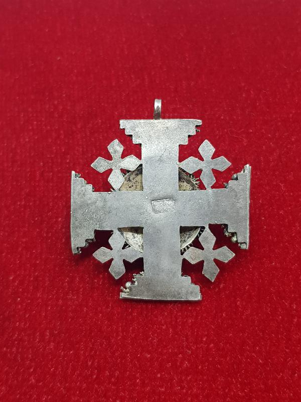 FARKLI FORMDA ANTİKA GÜMÜŞ HAÇ