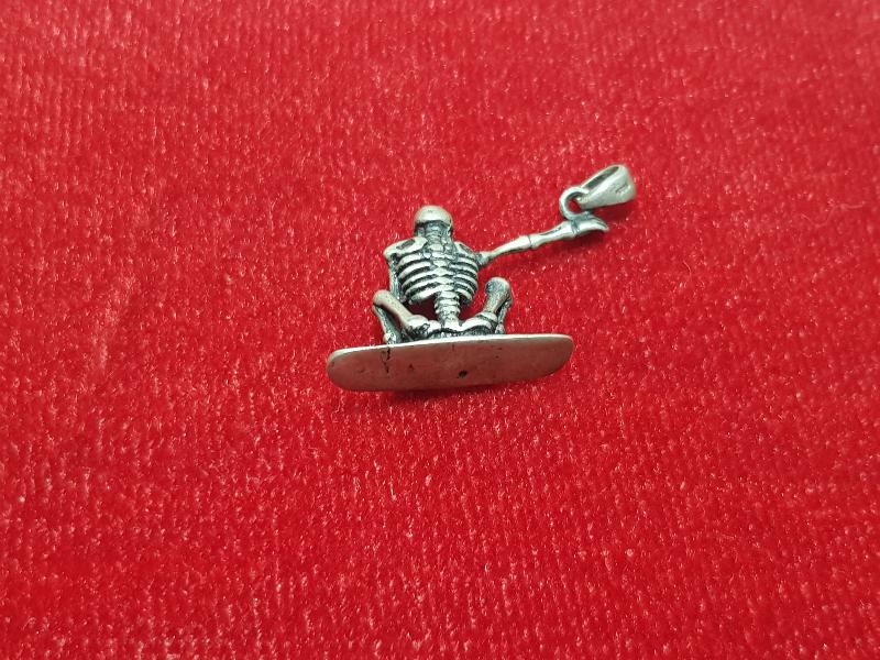 İSKELET FORMLU GÜMÜŞ KOLYE UCU