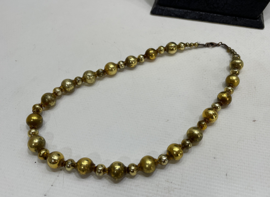 OSMANLI DÖNEMİ ALTIN YALDIZLI ÜFLEME CAM NADİR GERDANLIK