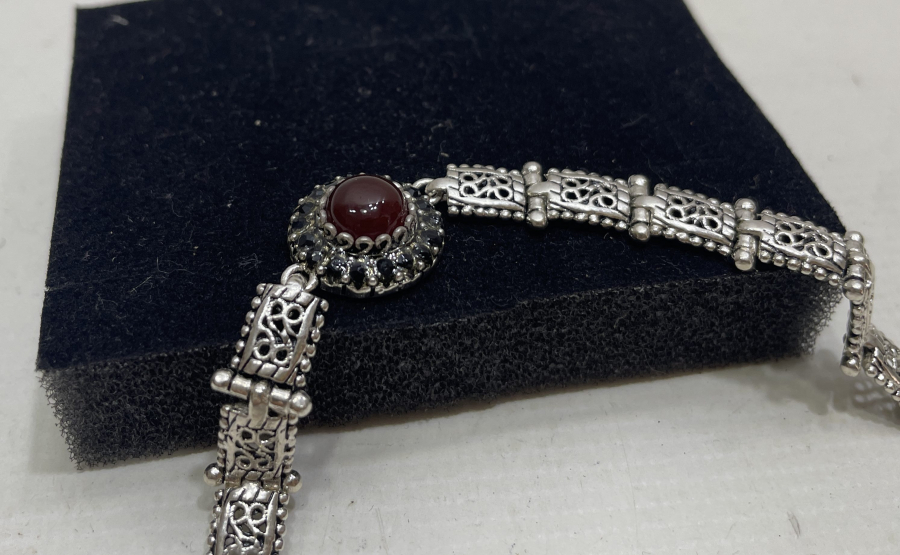 AKİK TAŞLI GÜMÜŞ BİLEKLİK