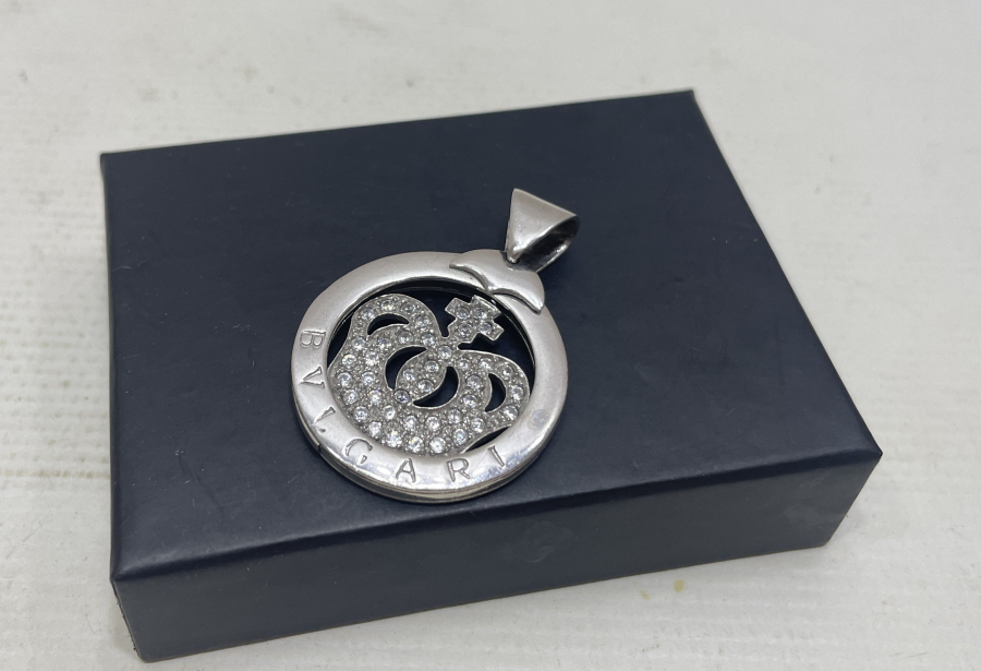 BVGARI MARKA MARGAZİT TAŞLI GÜMÜŞ KOLYE UCU