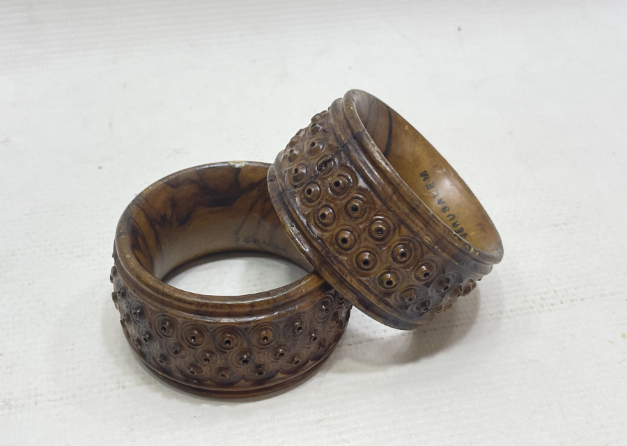 KUKADAN MAMUL JARUSSELAM YAZILI ANTİKA AHŞAP ÇİFT PEÇETELİK