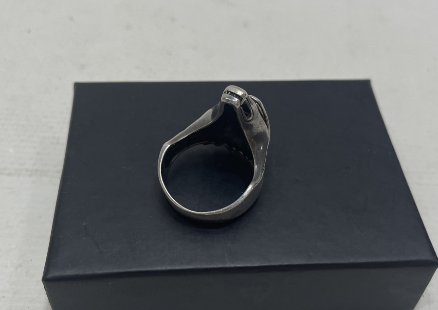 KURT BAŞI FORMUNDA GÜMÜŞ YÜZÜK