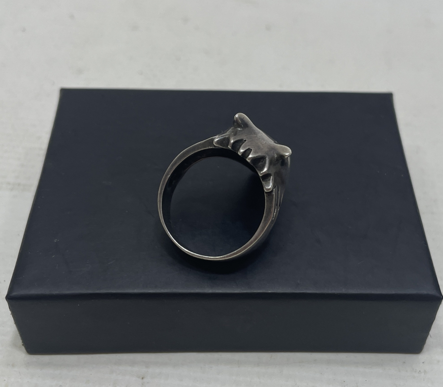 KURT BAŞI FORMUNDA GÜMÜŞ YÜZÜK