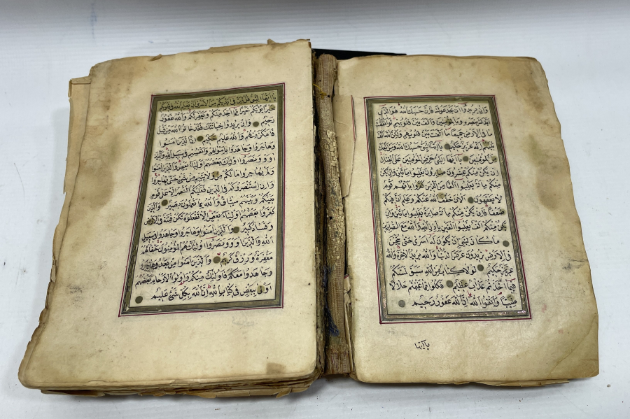 OSMANLI DÖNEMİ EL YAZMA ÇOK NADİR TEZHİPLİ KETEBELİ VE TARİHLİ KUR’AN -I KERİM