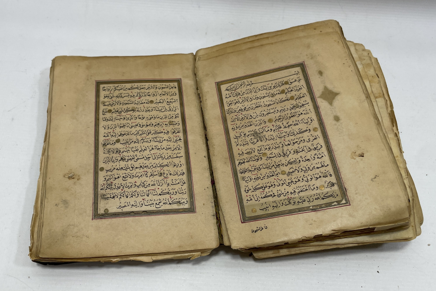 OSMANLI DÖNEMİ EL YAZMA ÇOK NADİR TEZHİPLİ KETEBELİ VE TARİHLİ KUR’AN -I KERİM