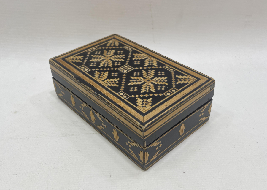 SAMAN ÇÖPÜNDEN YAPILMIŞ EL YAPIMI ANTİKA  AHŞAP KUTU