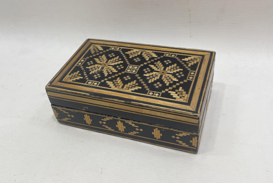 SAMAN ÇÖPÜNDEN YAPILMIŞ EL YAPIMI ANTİKA  AHŞAP KUTU