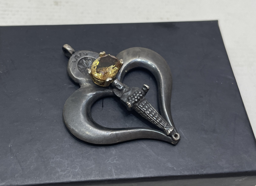 SİTRİN TAŞLI ESKİ MISIR TANRILARI GÖRSELLİ GÜMÜŞ KOLYE UCU