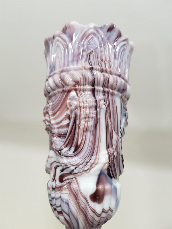 19. YÜZYIL ŞARAP TANRISI DIONYSOS RESİMLİ NADİR FORMDA OPAL VAZO