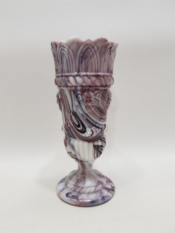 19. YÜZYIL ŞARAP TANRISI DIONYSOS RESİMLİ NADİR FORMDA OPAL VAZO