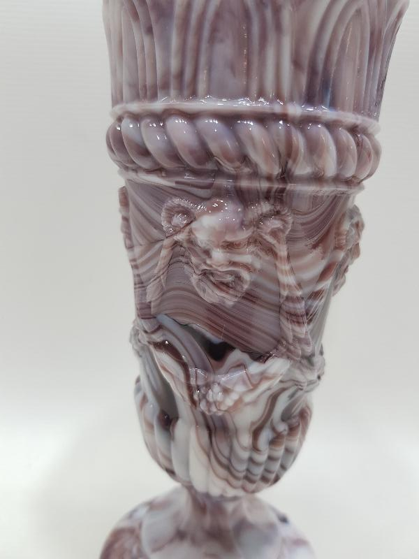 19. YÜZYIL ŞARAP TANRISI DIONYSOS RESİMLİ NADİR FORMDA OPAL VAZO