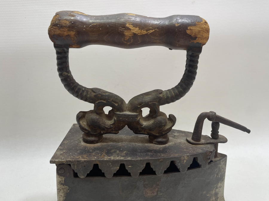 ARKASI USTA DAMGALI OSMANLI DÖNEMİ ÇOK NADİR RUM İŞİ KÖMÜRLÜ ÜTÜ