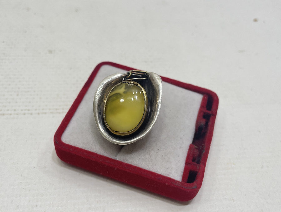 DAMLA KEHRİBAR TAŞLI ÖZEL YAPIM GÜMÜŞ YÜZÜK