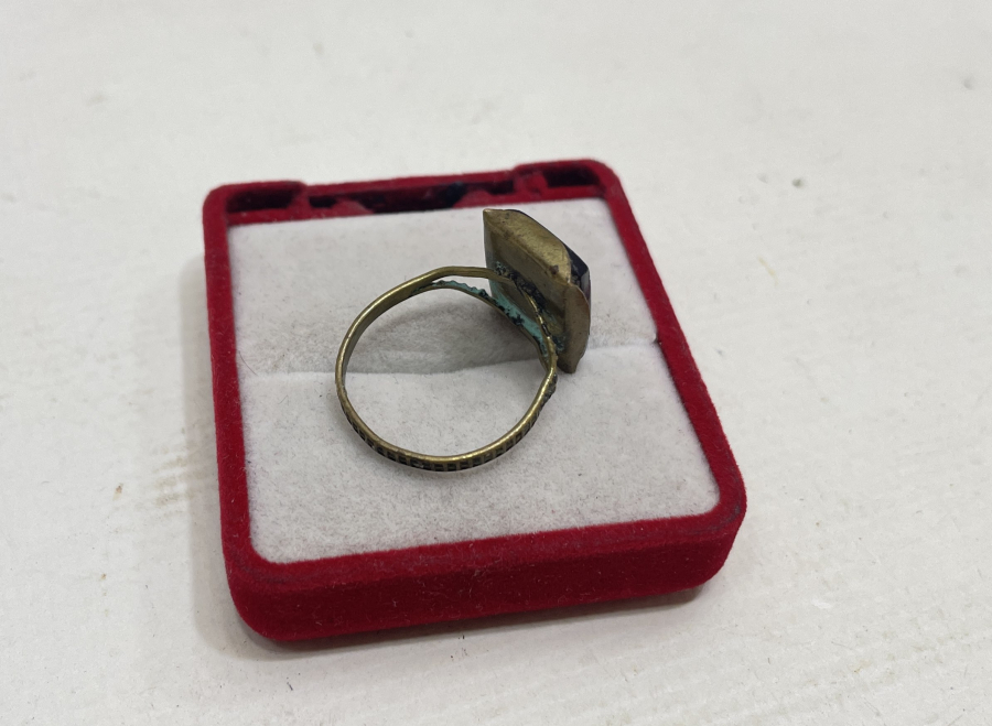 LEJJONER GÖRSELLİ ANTİKA YÜZÜK