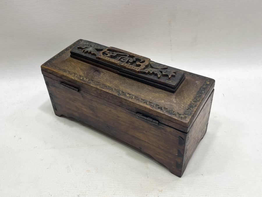 MEŞHUR HATTAT ÖMER LÜTFİ EFENDİYE AİT ÇOK NADİR AHŞAP KUTU