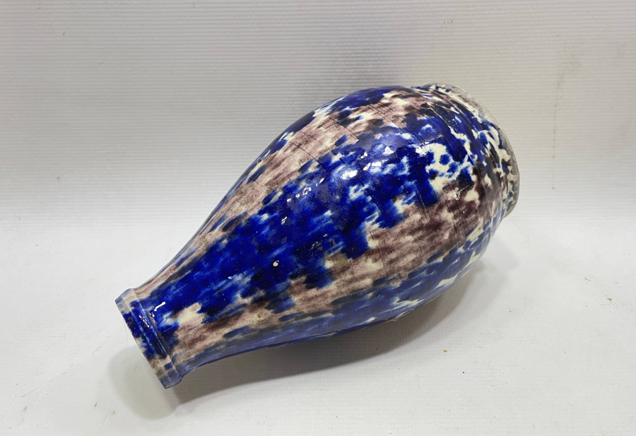 NADİR FORMDA ANTİKA KINIK İŞİ VAZO