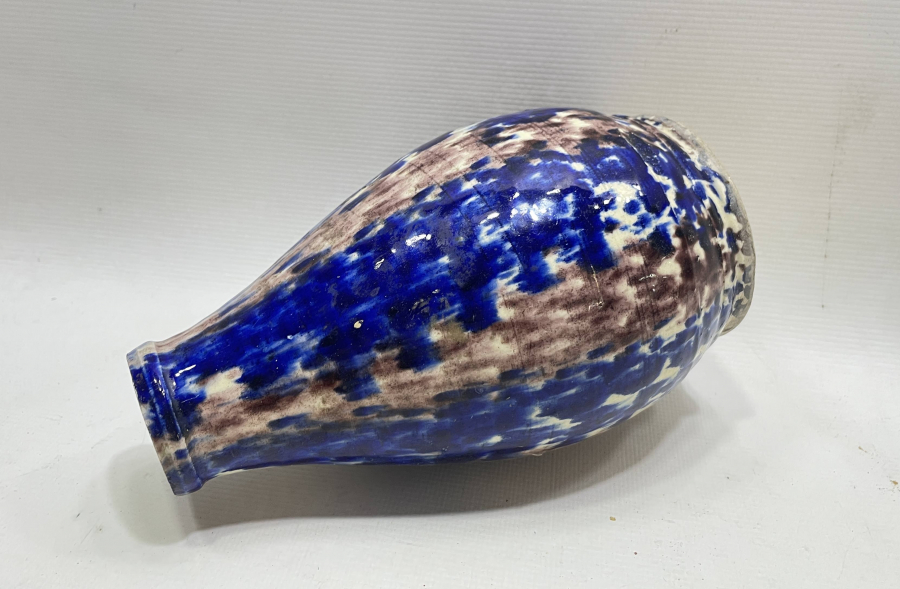 NADİR FORMDA ANTİKA KINIK İŞİ VAZO