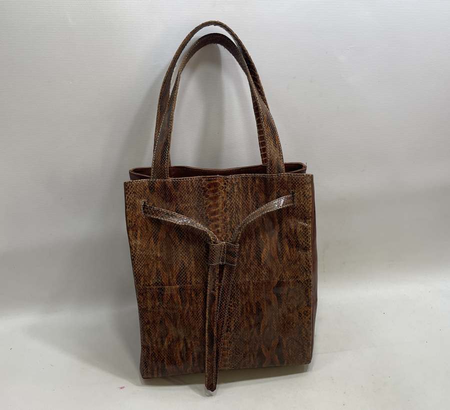 ÖZEL YAPIM YILAN DERİSİ ÇANTA