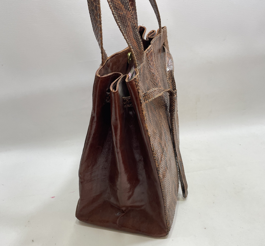 ÖZEL YAPIM YILAN DERİSİ ÇANTA