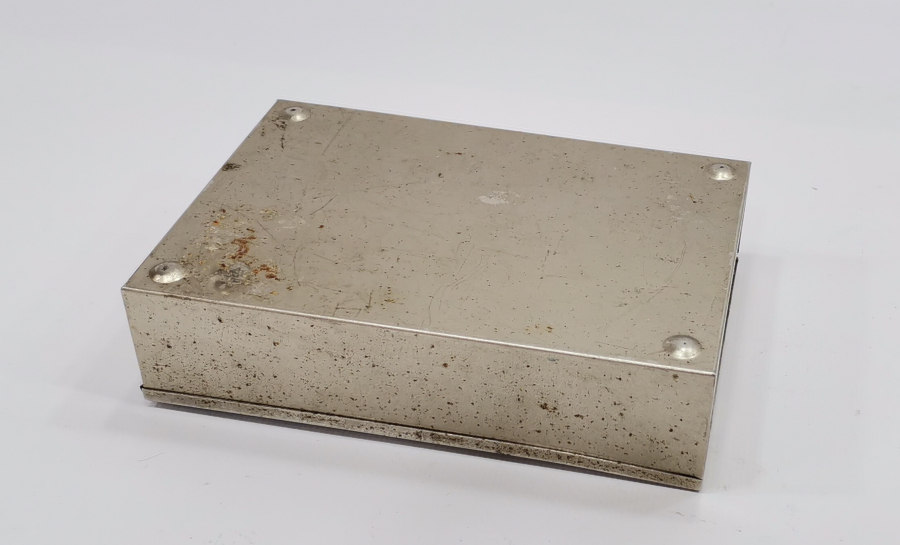 ÜZERİ KABARTMA İŞÇİLİKLİ ANTİKA PUL KUTUSU