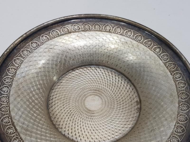 AZNAVUR İŞÇİLİKLİ ANTİKA GÜMÜŞ ÇAY TABAĞI