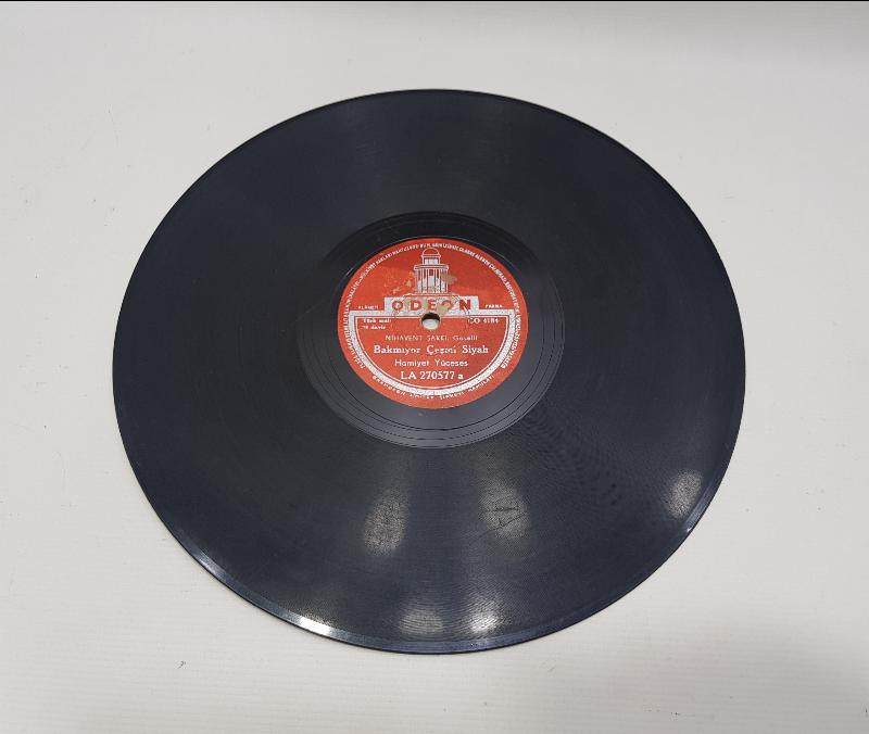 HAMİYET YÜCESES TAŞ PLAK