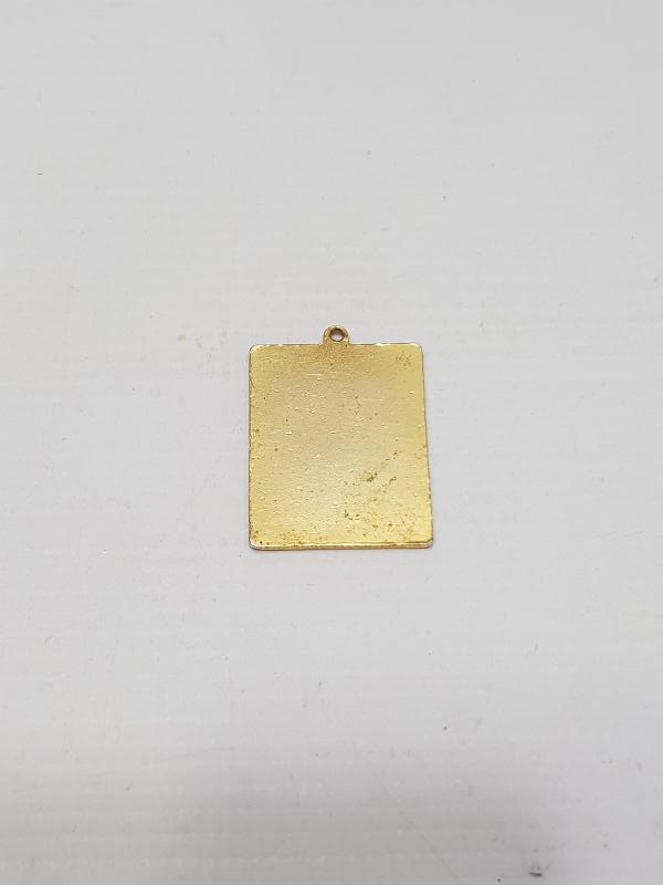 MİNELİ J HARFİ YAZILI ALTIN KAPLAMA KOLYE UCU