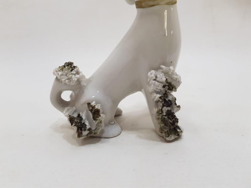 ANTİKA PORSELEN KÖPEK BİBİLOSU