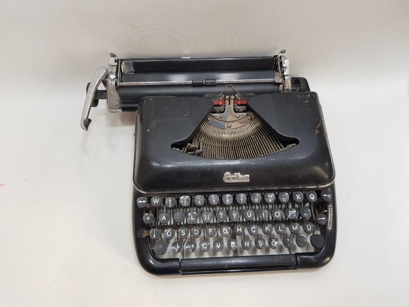 ANTİKA ERİKA MARKA DAKTİLO