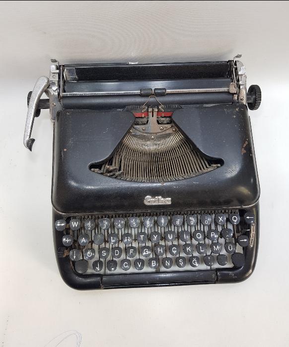 ANTİKA ERİKA MARKA DAKTİLO