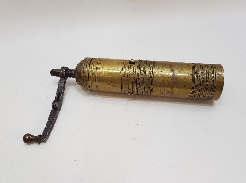 OSMANLI DÖNEMİ 3 DEMGALI PİRİNÇ KAHVE DEĞİRMENİ