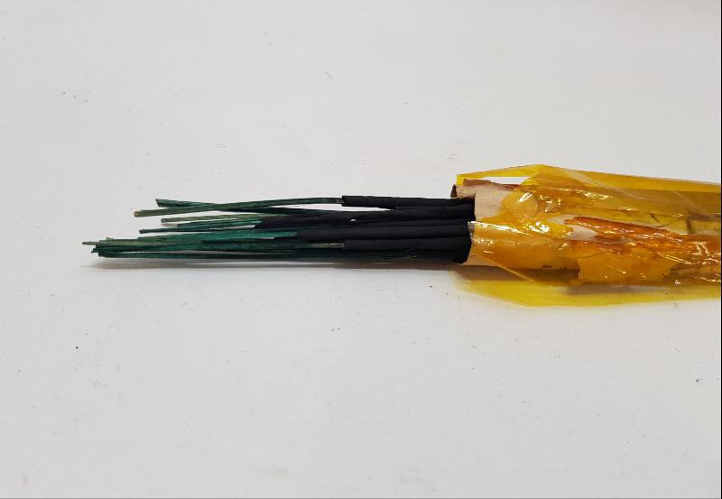 OSMANLICA YAZILI VE MEŞRUTİYET BAYRAKLI TÜTSÜLÜK PAKETİ