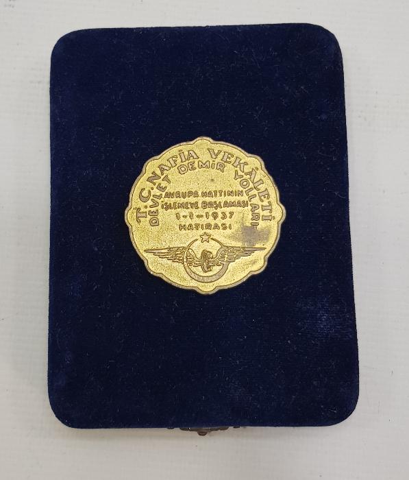 1937 DEVLET DEMİR YOLLARI AVRUPA HATTININ İŞLEMEYE BAŞLAMASI HATIRASINA BASILMIŞ ÇOK NADİR MADALYON