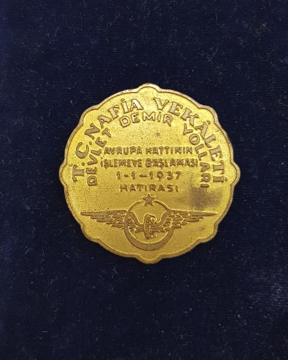 1937 DEVLET DEMİR YOLLARI AVRUPA HATTININ İŞLEMEYE BAŞLAMASI HATIRASINA BASILMIŞ ÇOK NADİR MADALYON