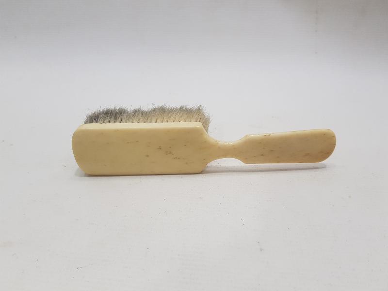 ANTİKA KEMİK SAPLI ELBİSE FIRÇASI