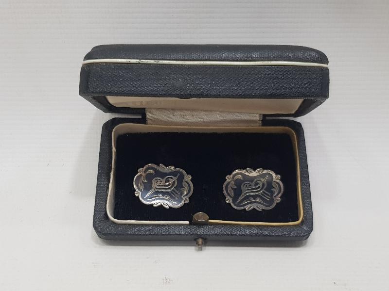 ANTİKA SAVAT İŞÇİLİKLİ OSMANLI TUĞRALI BİR ÇİFT KOL DÜĞMESİ