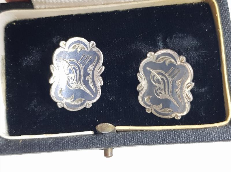 ANTİKA SAVAT İŞÇİLİKLİ OSMANLI TUĞRALI BİR ÇİFT KOL DÜĞMESİ